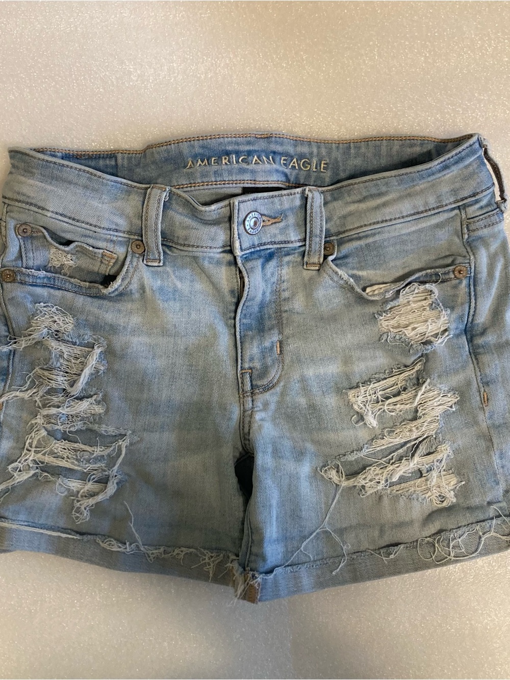 Shorts Size 4. American Eagle Outfitters Women's Light Blue Distressed Denim.